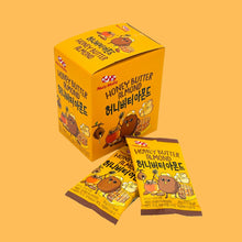 Load image into Gallery viewer, Honey Butter Almond 허니 버터 아몬드 30g x 8 packs (허니버터 아몬드 30g × 8봉)