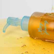 Load image into Gallery viewer, Vegan Moist Oil to Foam Cleaner 195ml (비건 모이스트 오일 투 폼 클렌저 195ml. 올리브영 판매 1위 제품!!)