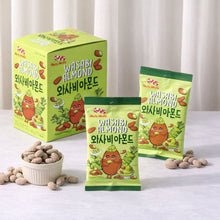 Load image into Gallery viewer, [Nuts Holic] Wasabi Almond 와사비 아몬드 30g x 8 packs
