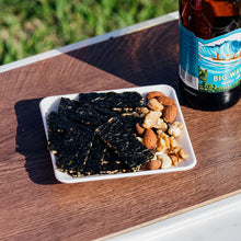Load image into Gallery viewer, Spicy Korean Seaweed Sweet Snack 20g
